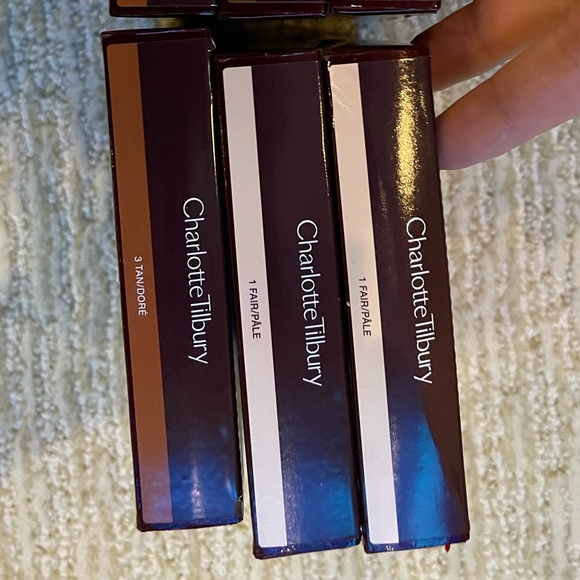 NEW Charlotte Tilbury Airbrush Powder in Fair - NEW in Box - Picture 9 of 10